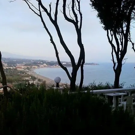 Sofos Apartment